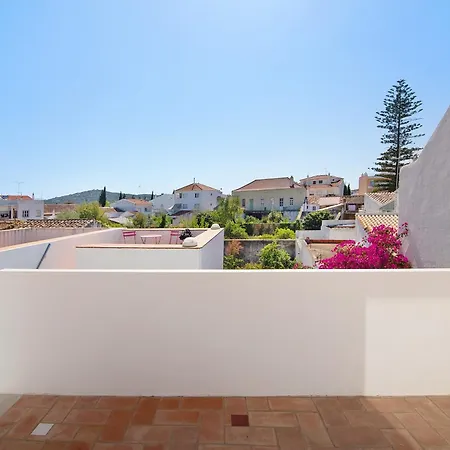 Casa Rosa Vila
