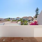 Casa Rosa Vila